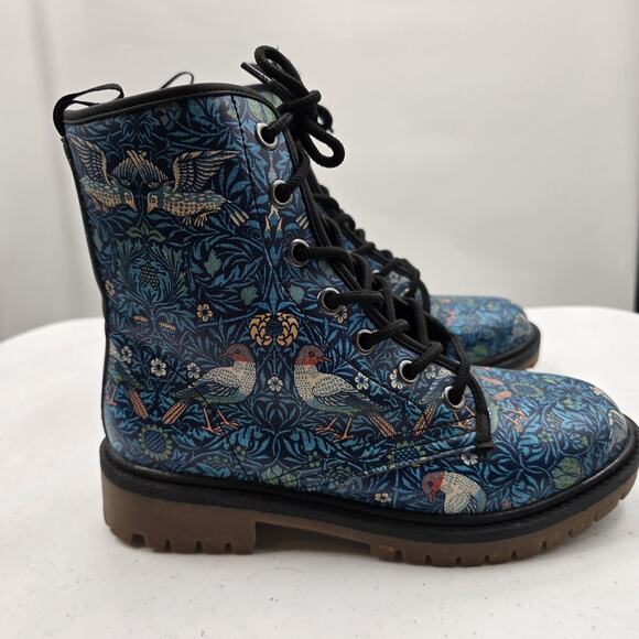 Harlow & Lloyd Combat Boots Womens 8 Blue Bird Print Lug Sole - Picture 8 of 11